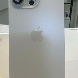 Tapa trasera iPhone 16 Pro Max Original Blanco (instalada)