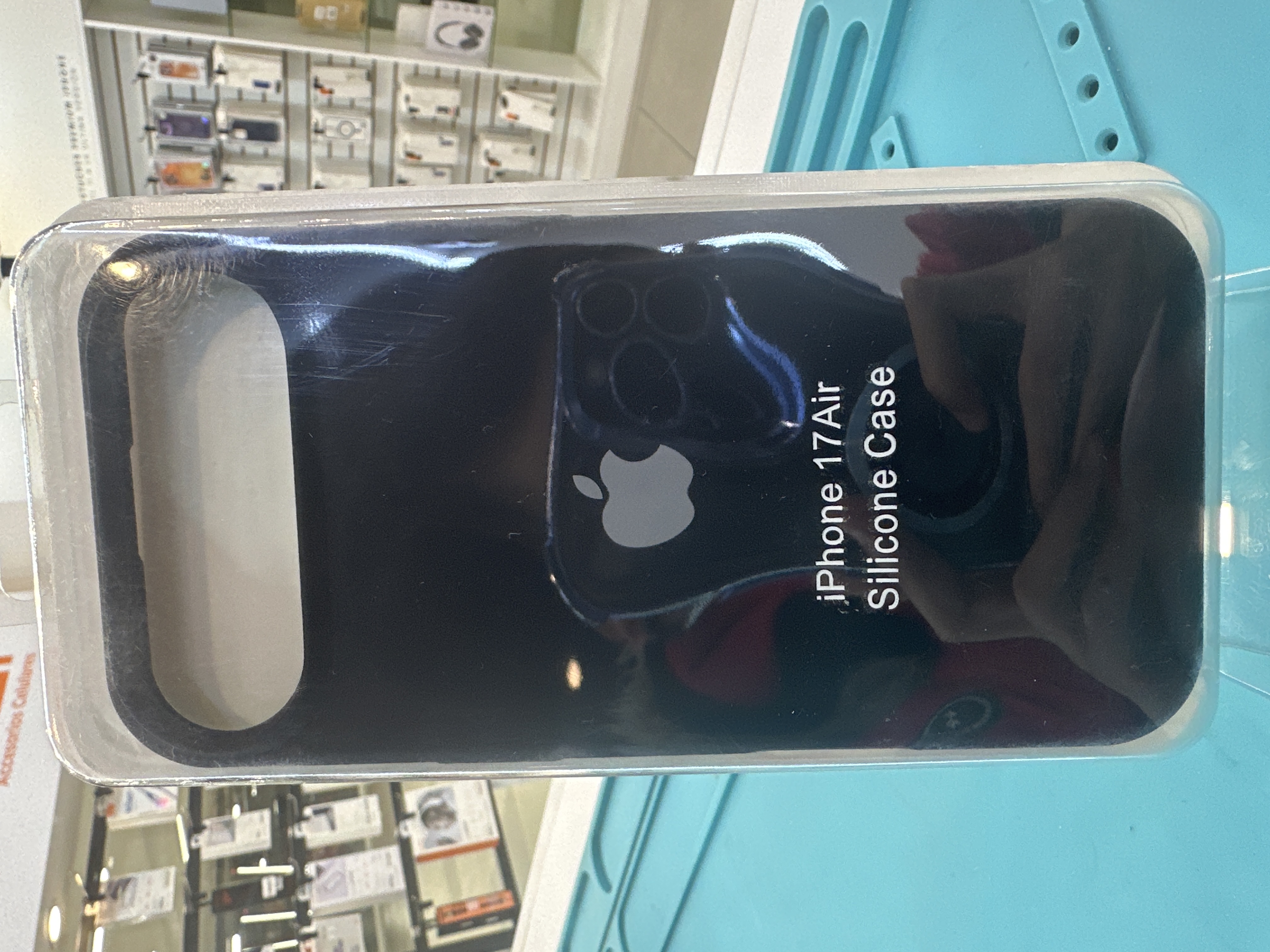CASE IP 17 AIR CERRADO Nº 18 NEGRO