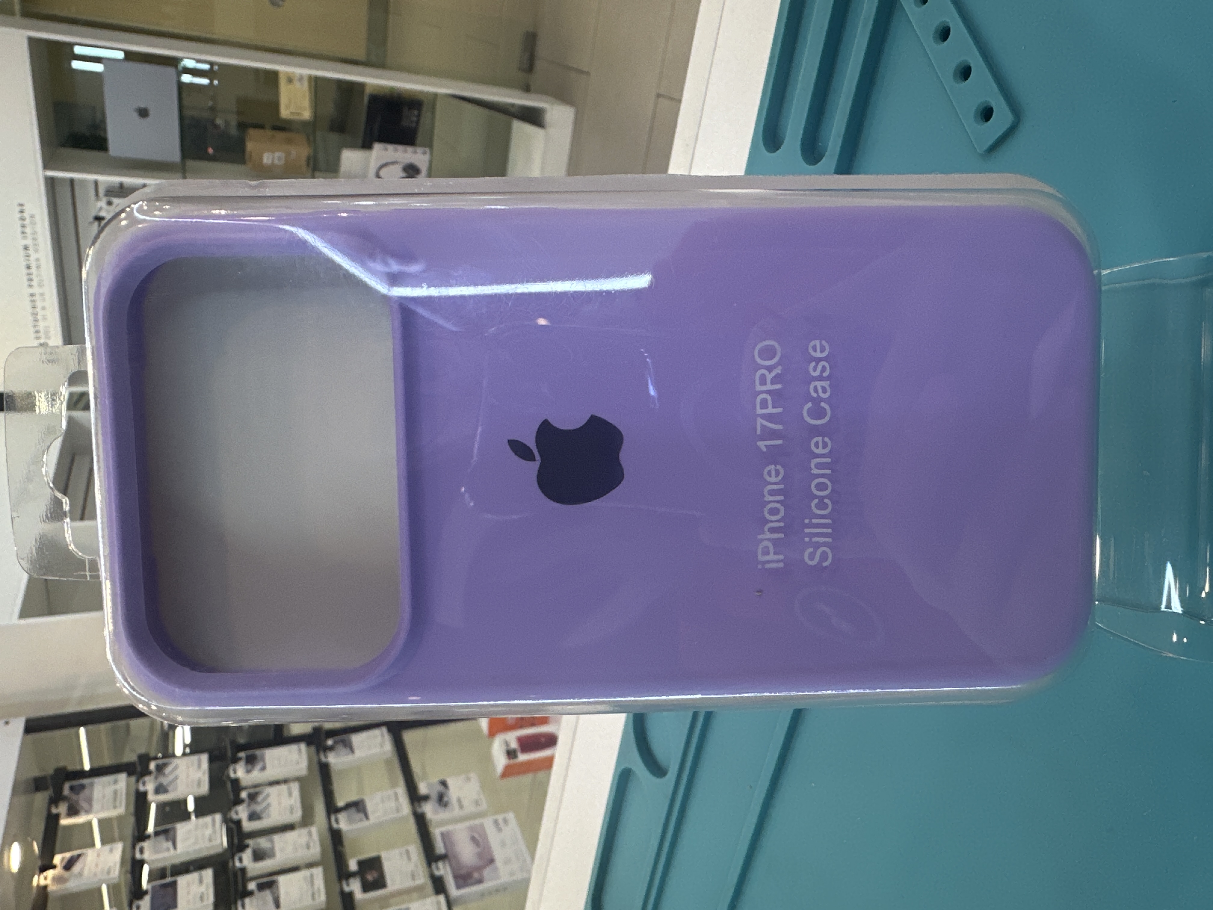 CASE IP 17 PRO CERRADO Nº 42 LILA