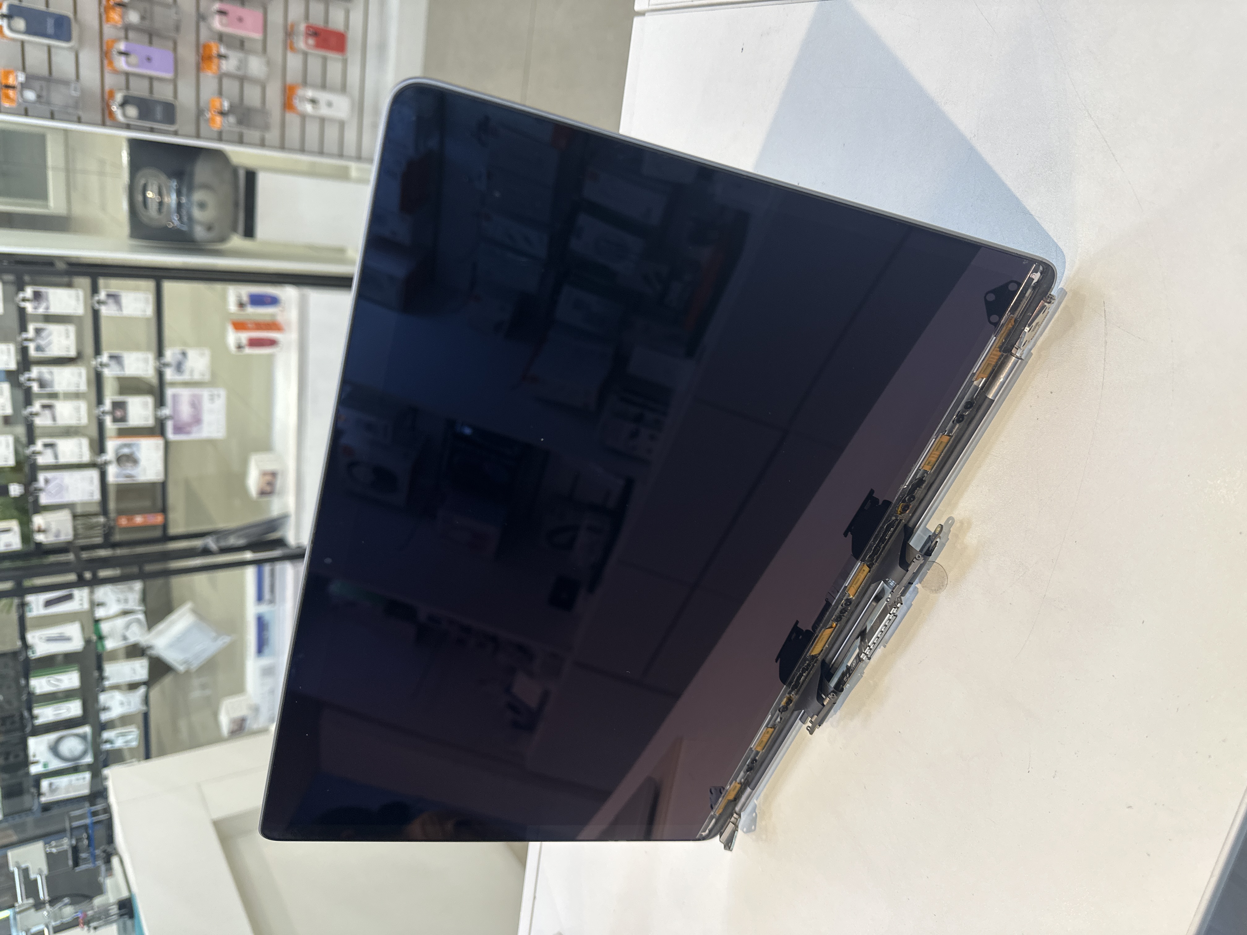 Display MacBook Pro A1990
