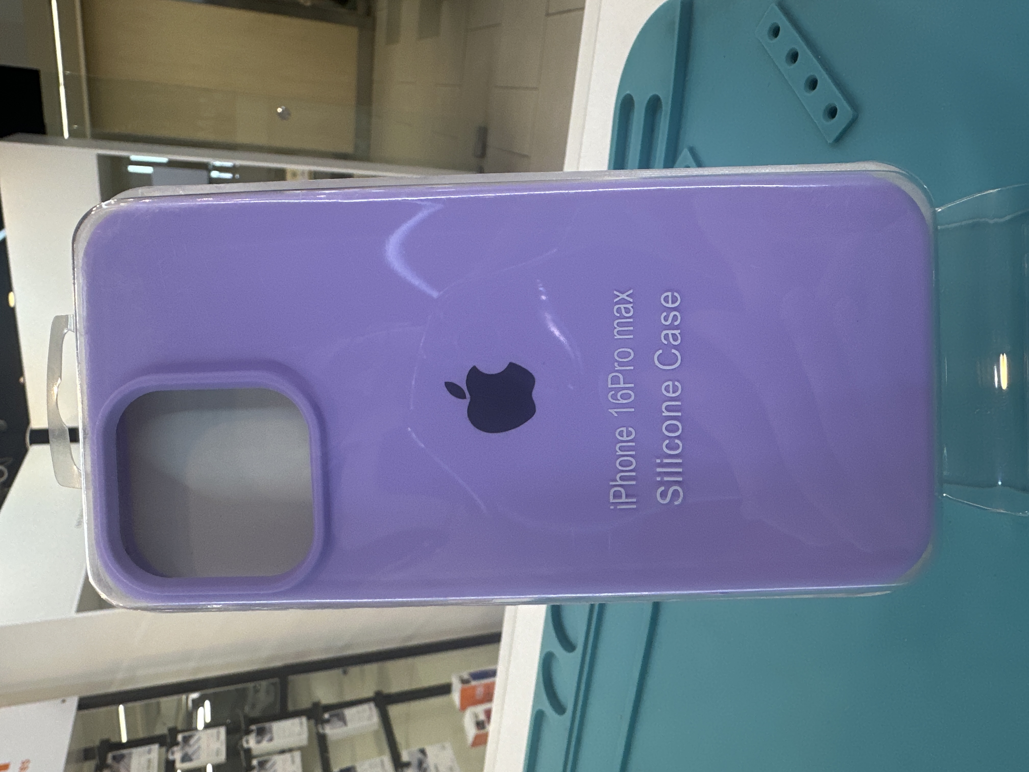 CASE IP 16 PRO MAX CERRADO Nº 42 LILA