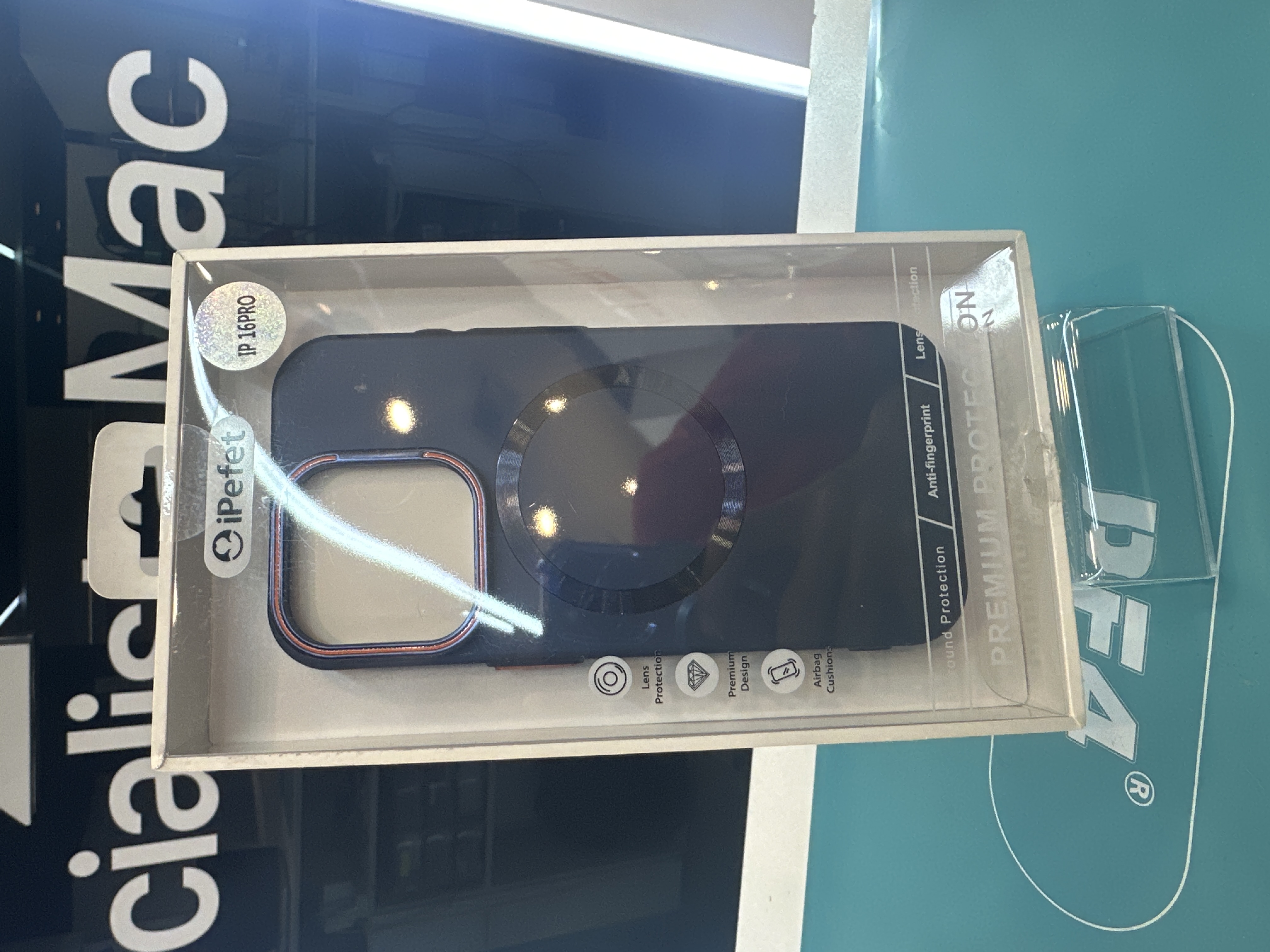 Estuche iPhone 16 Pro Premium
