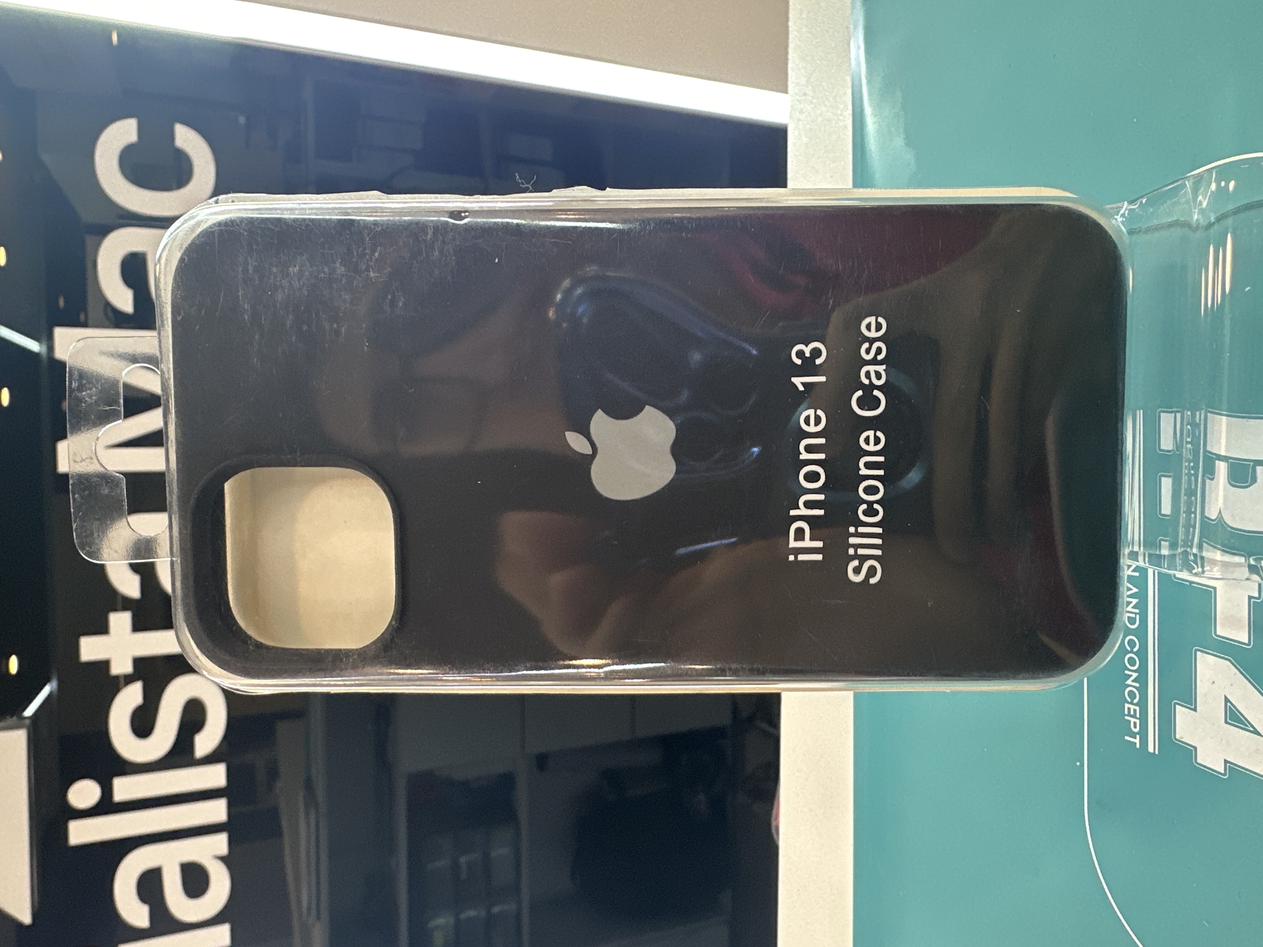 CASE IP 13 Nº 18 NEGRO